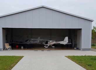 Flugzeughalle in Calden